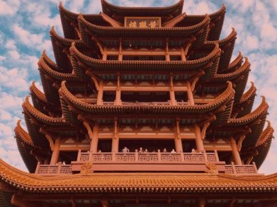 武汉休闲好去处:黄鹤楼领略古风,东湖畅享自然韵味