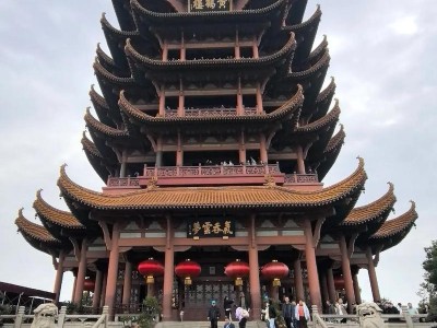 武汉休闲好去处:黄鹤楼登高、东湖骑行,领略别样风情