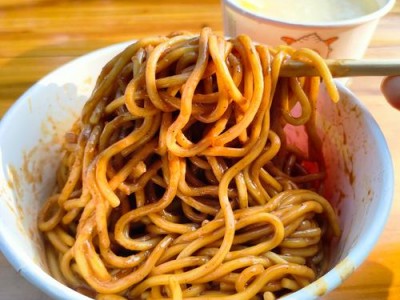 武汉美食推荐!热干面搭配蛋酒,开启一天好滋味