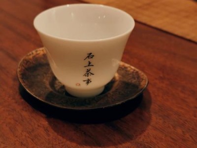 武汉品茶靠谱推荐：跟随李明的探索脚步，寻觅香气浓郁的雅致界域