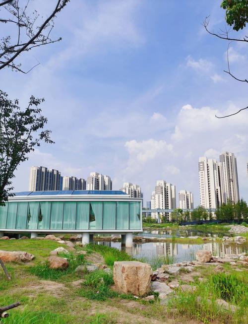 武汉哪里有服务好的休闲_休闲一方武汉有什么服务_武汉哪里的服务好